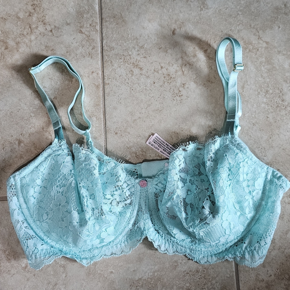 VS Lace Balconette Bra